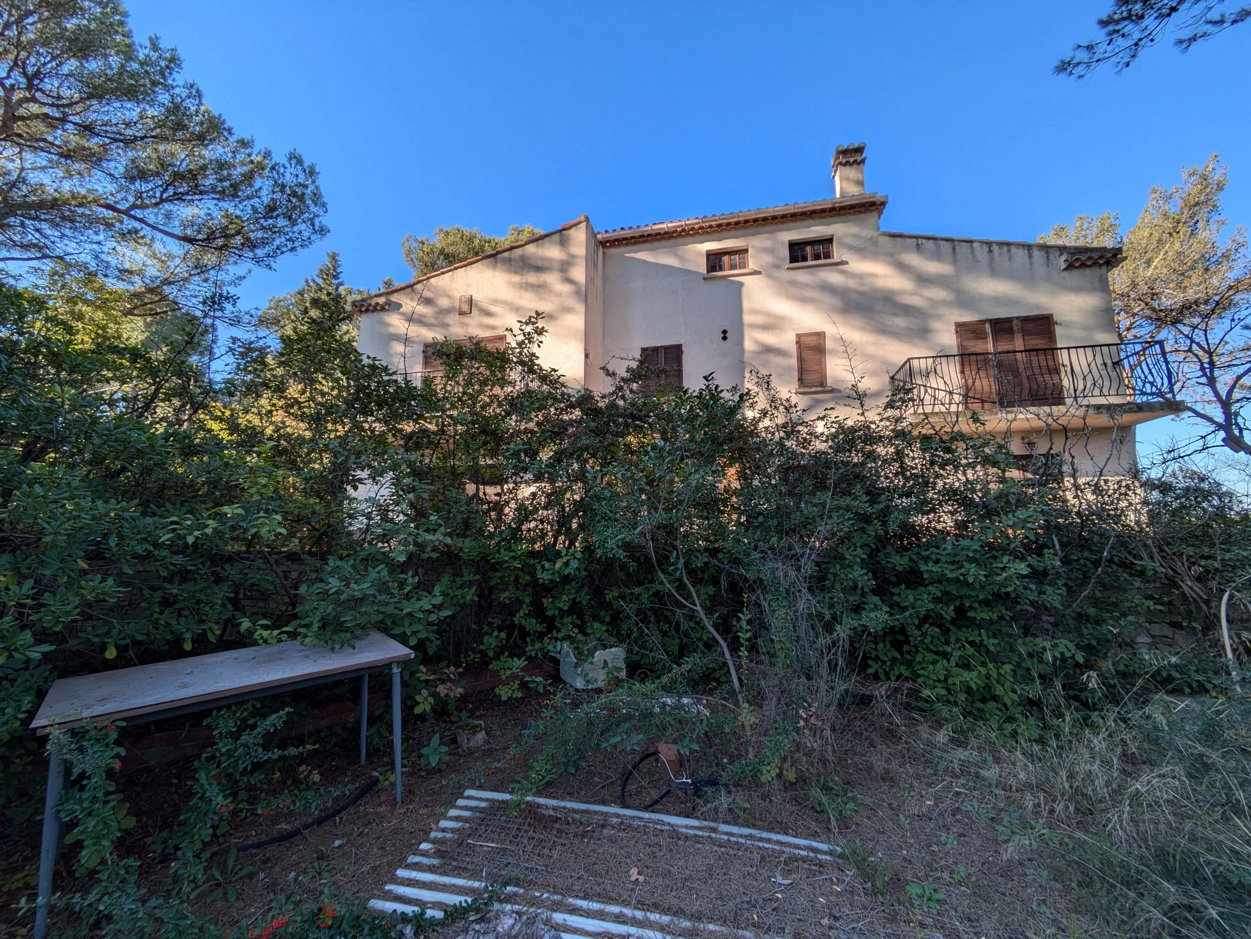 LA MEUNIAIR AVANT (6)